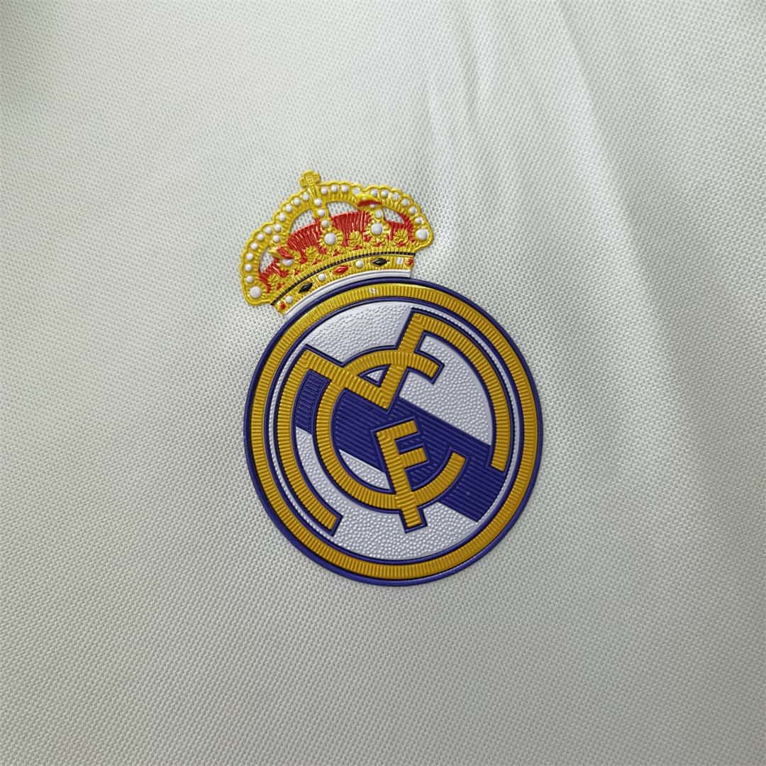 16-17 Real Madrid home 4