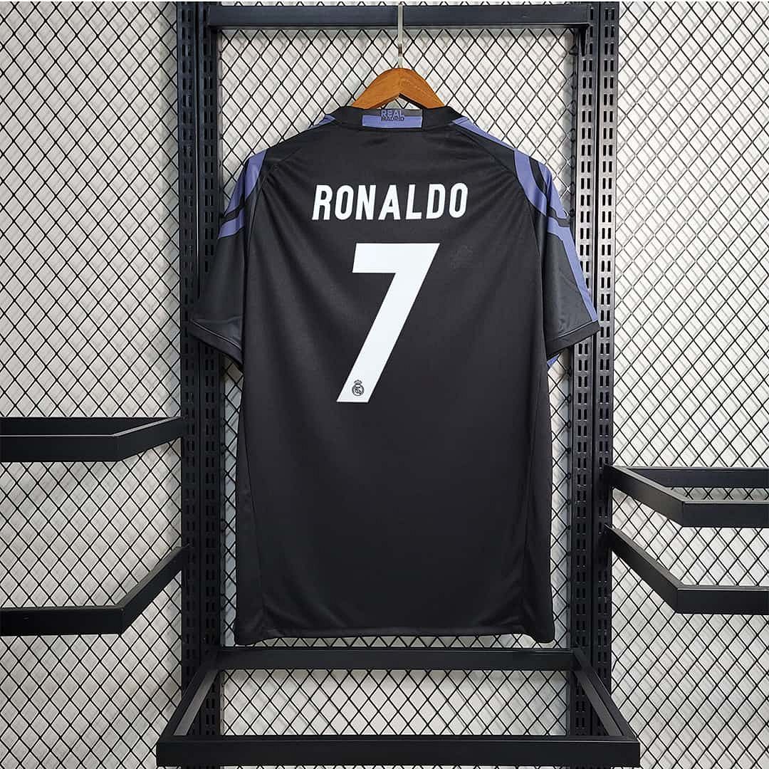 16-17 Real Madrid troisième extérieur 9