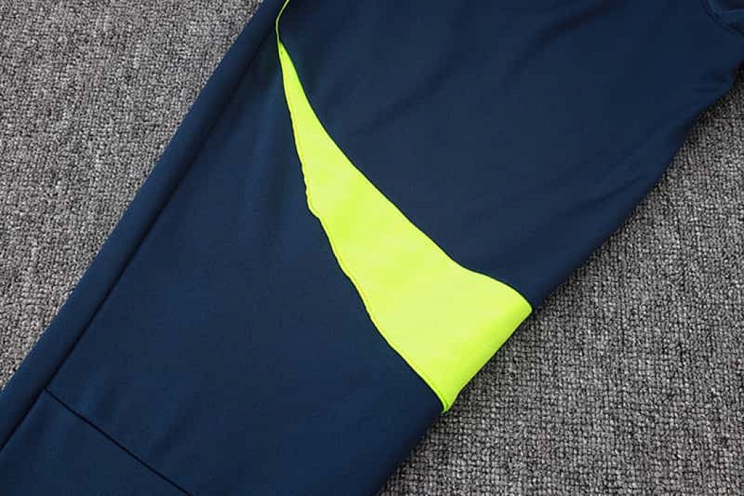 25-26 Real Madrid Training Kits Tracksuits Sweatshirt Cheap Football Jersey Wholesale Yupoo 33