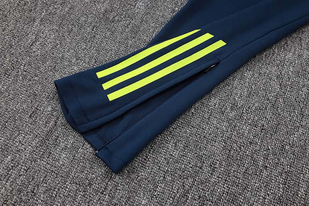 25-26 Real Madrid Training Kits Tracksuits Sweatshirt Cheap Football Jersey Wholesale Yupoo 39