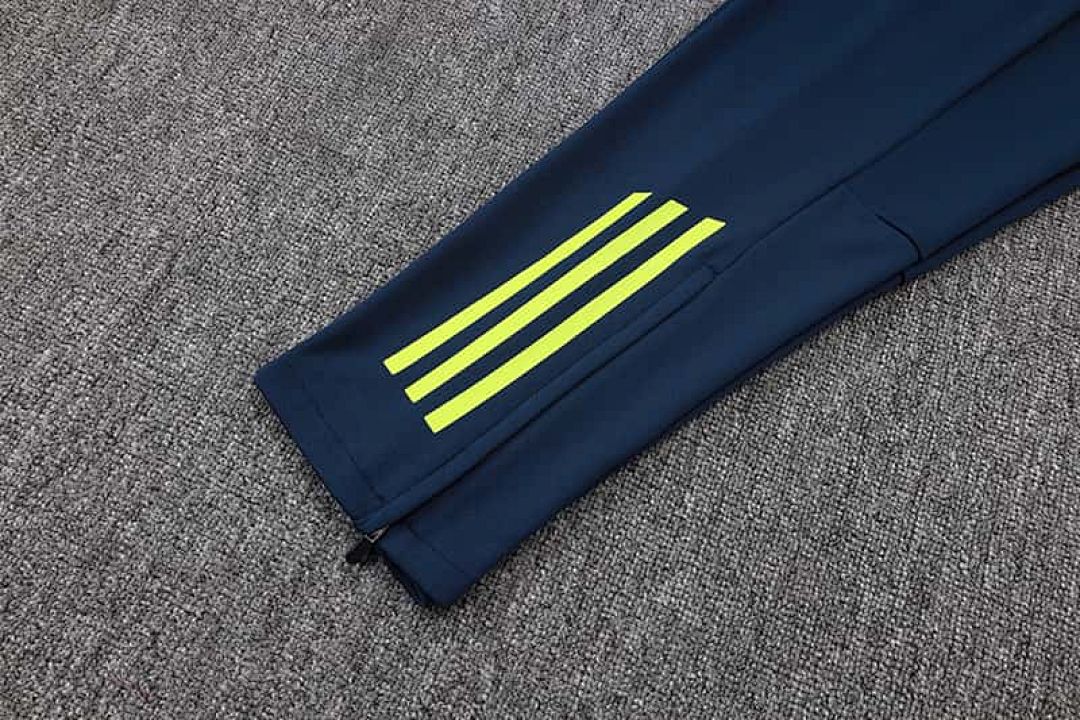 25-26 Real Madrid Training Kits Tracksuits Sweatshirt Cheap Football Jersey Wholesale Yupoo 41
