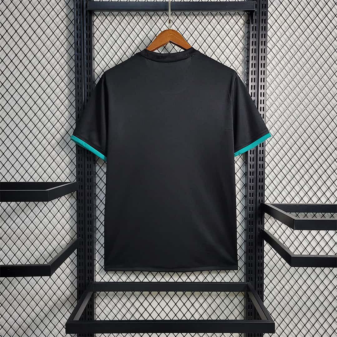 17-18 Real Madrid away 5