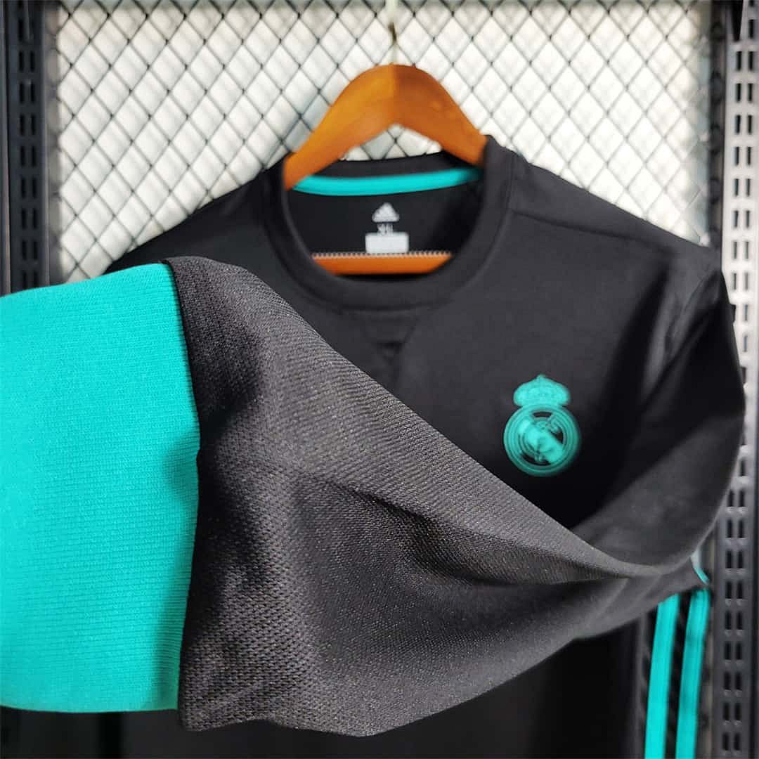 17-18 Real Madrid away long sleeve 2
