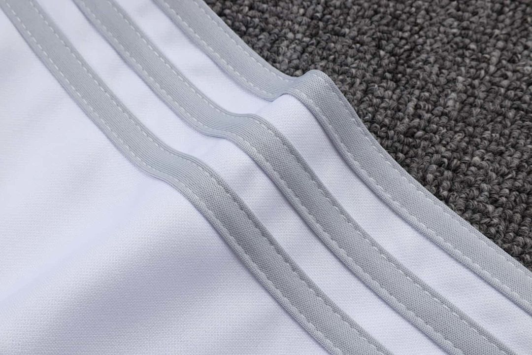 25-26 Real Madrid Training Kits Tracksuits Sweatshirt Cheap Jersey Wholesale Yupoo 24