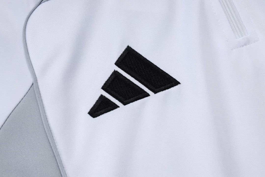 25-26 Real Madrid Training Kits Tracksuits Sweatshirt Cheap Jersey Wholesale Yupoo 27