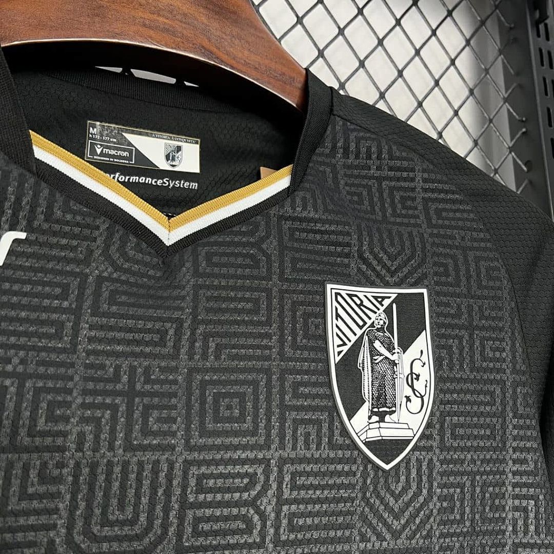 Vitoria de Guimaraes 2024_25 Away Jersey S-3XL 4