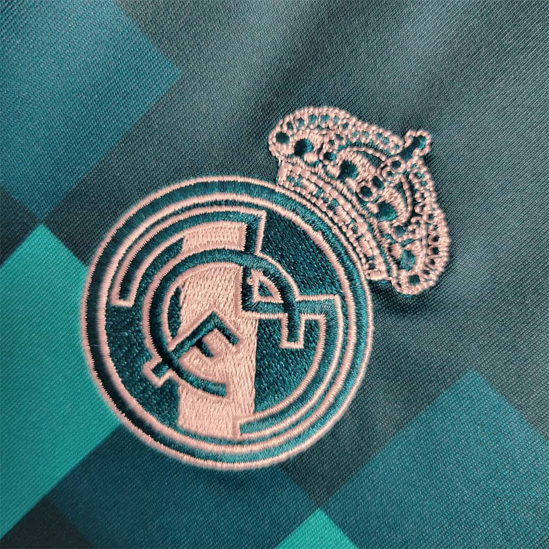 17-18 Real Madrid troisième extérieur 4