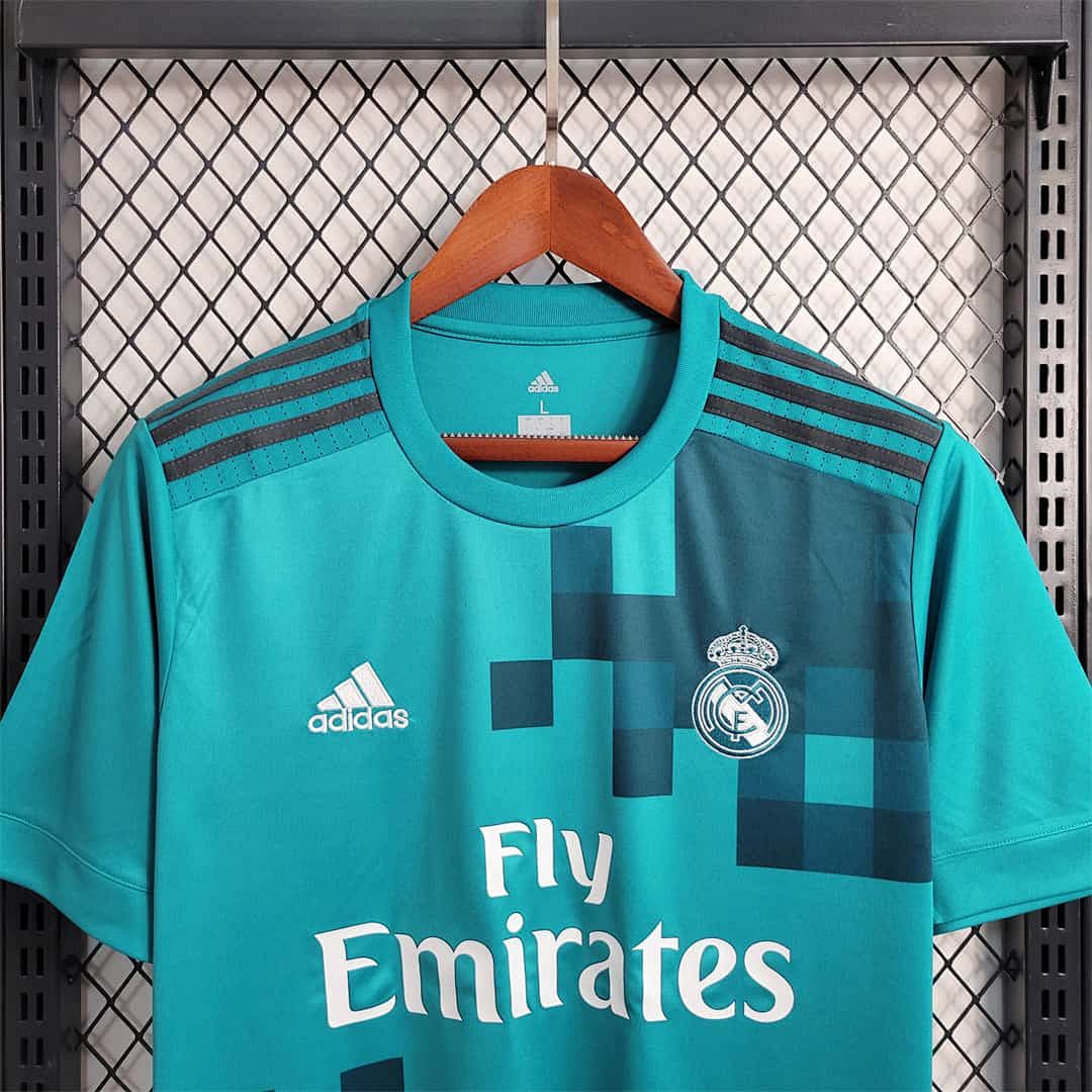 17-18 Real Madrid troisième extérieur 6