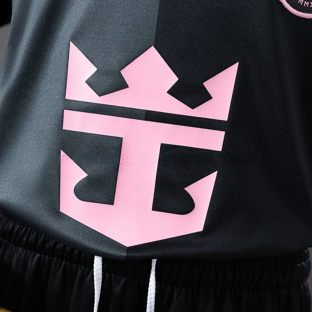 25_26 Kids Miami away size_ 16-28 7