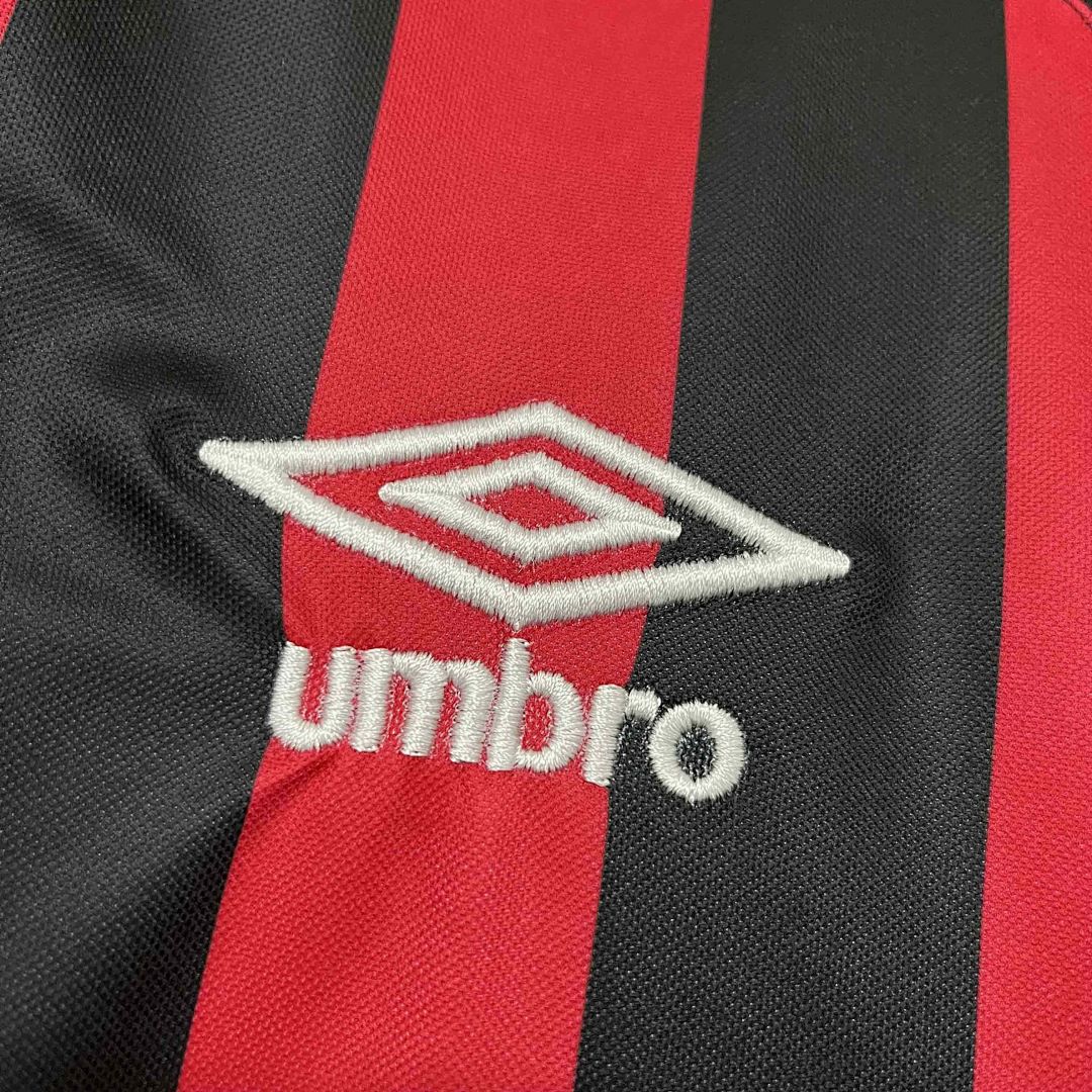 18-19 Athletico Paranaense local retro kit 2