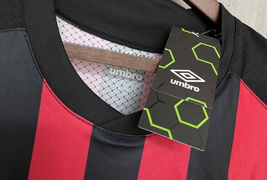 18-19 Athletico Paranaense local retro kit 7