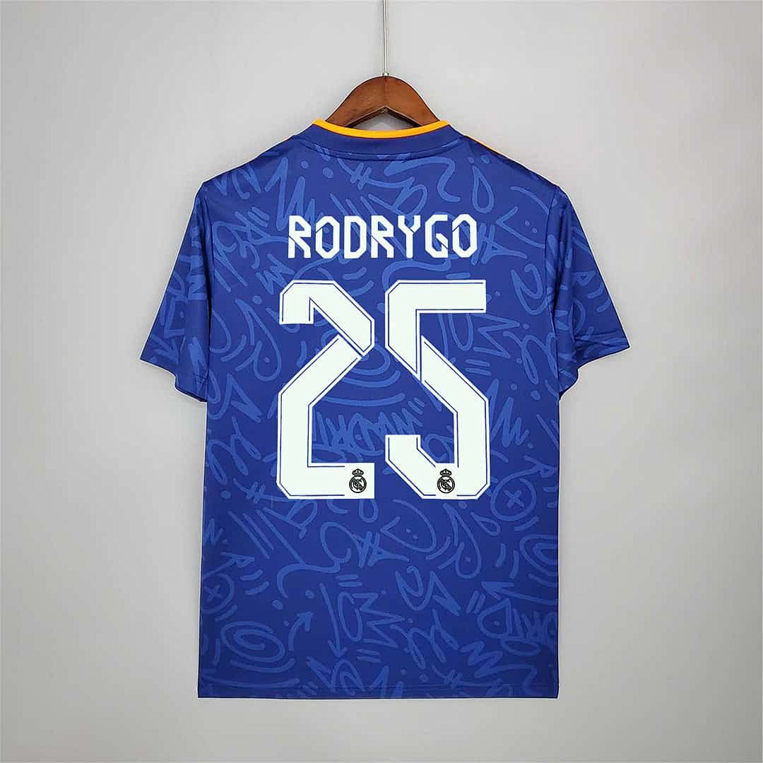 21-22 Real Madrid away 18