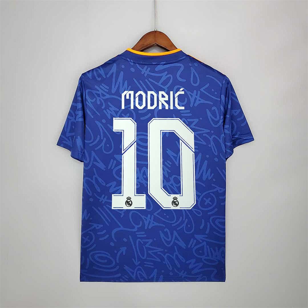 21-22 Real Madrid away 23