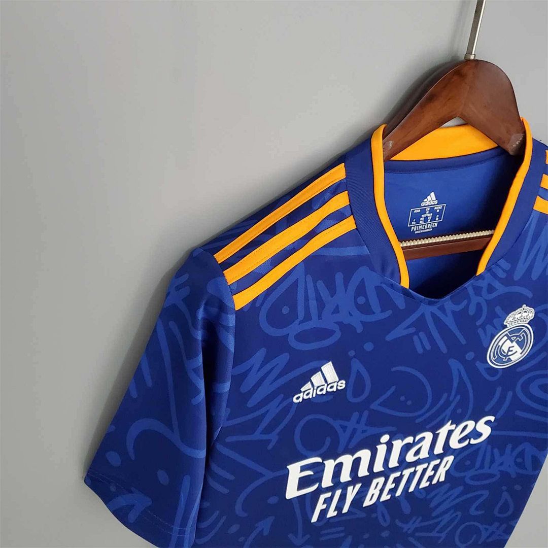 21-22 Real Madrid away 5