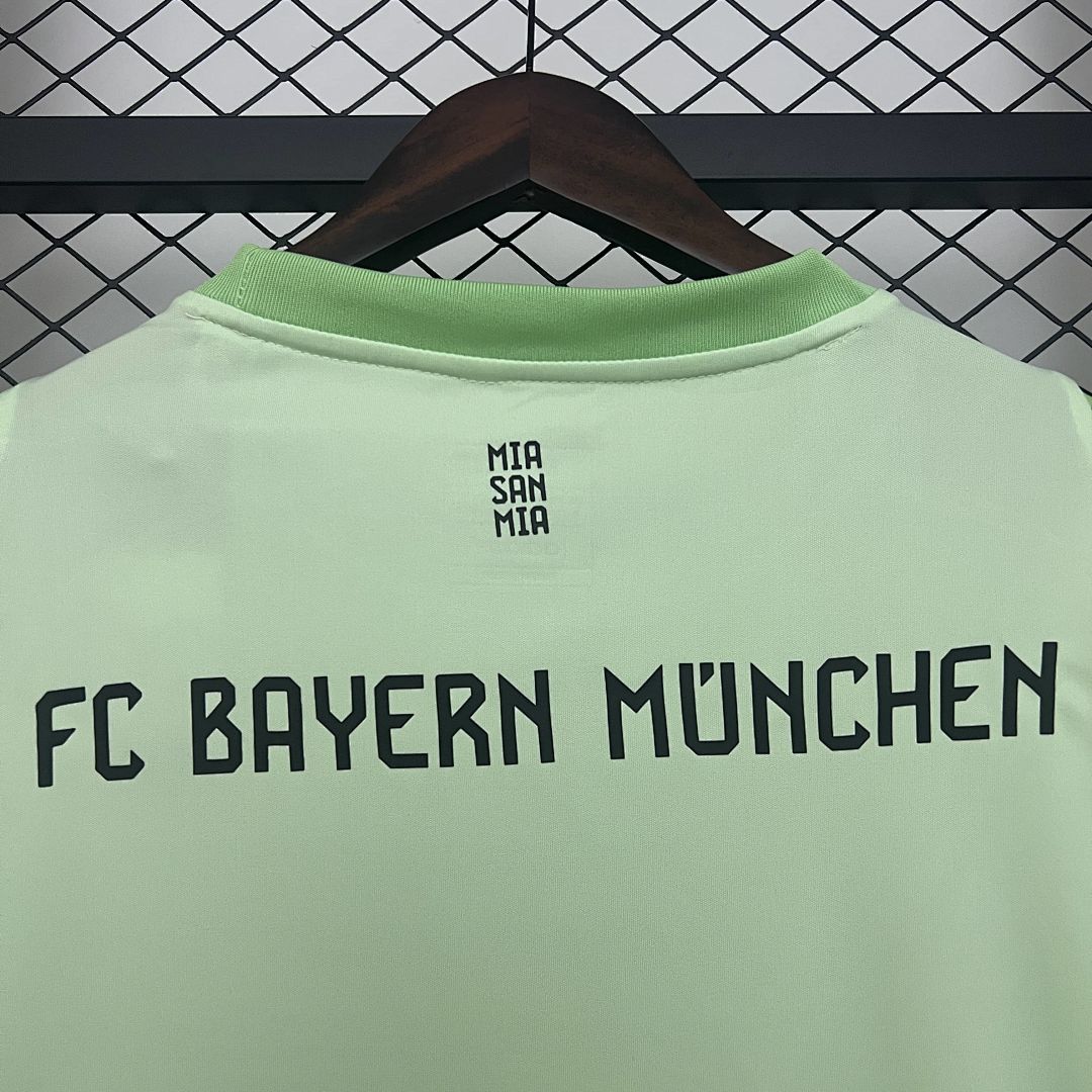 25_26 Bayern Munich Goalkeeper Green S-4XL 2