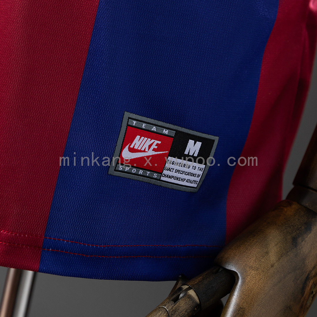 Retro 98/99 Barcelona home S-XXL 2