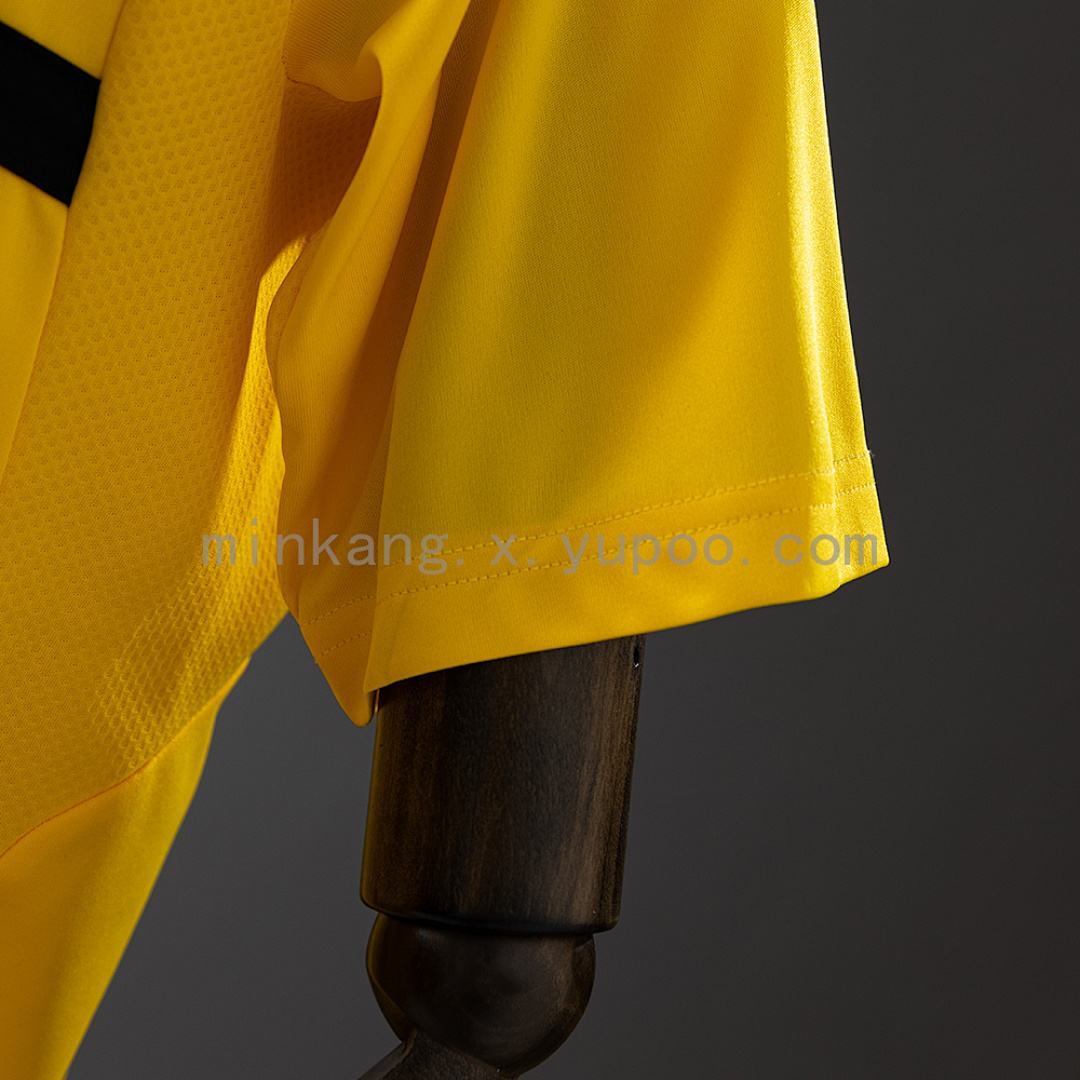 Retro Real Madrid 11/12 Goalkeeper Yellow S-XXL 2
