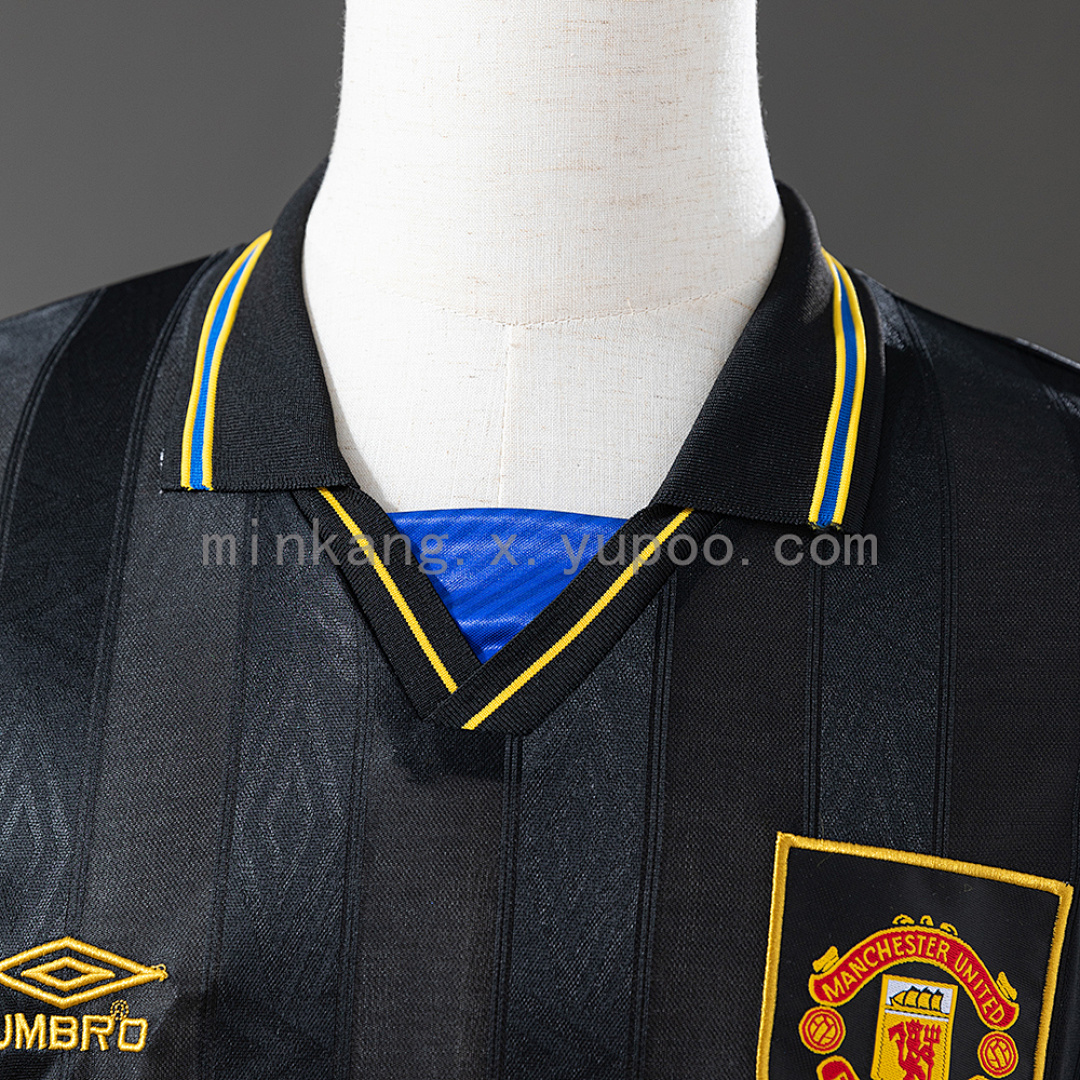 Retro long sleeve M-U 93/95 away S-XXL 6