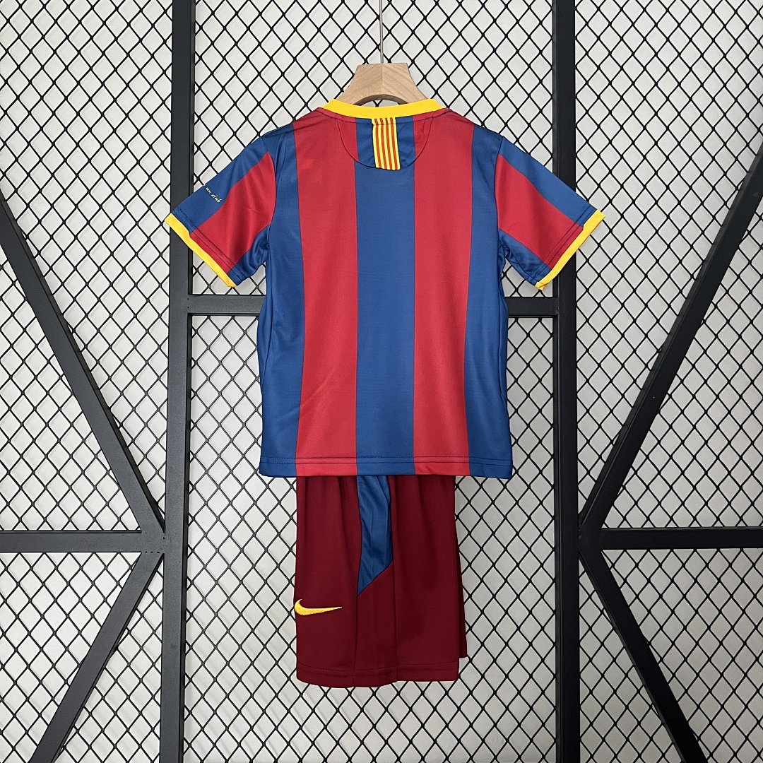 kids Barcelona 10/11 home size: 16-28 7