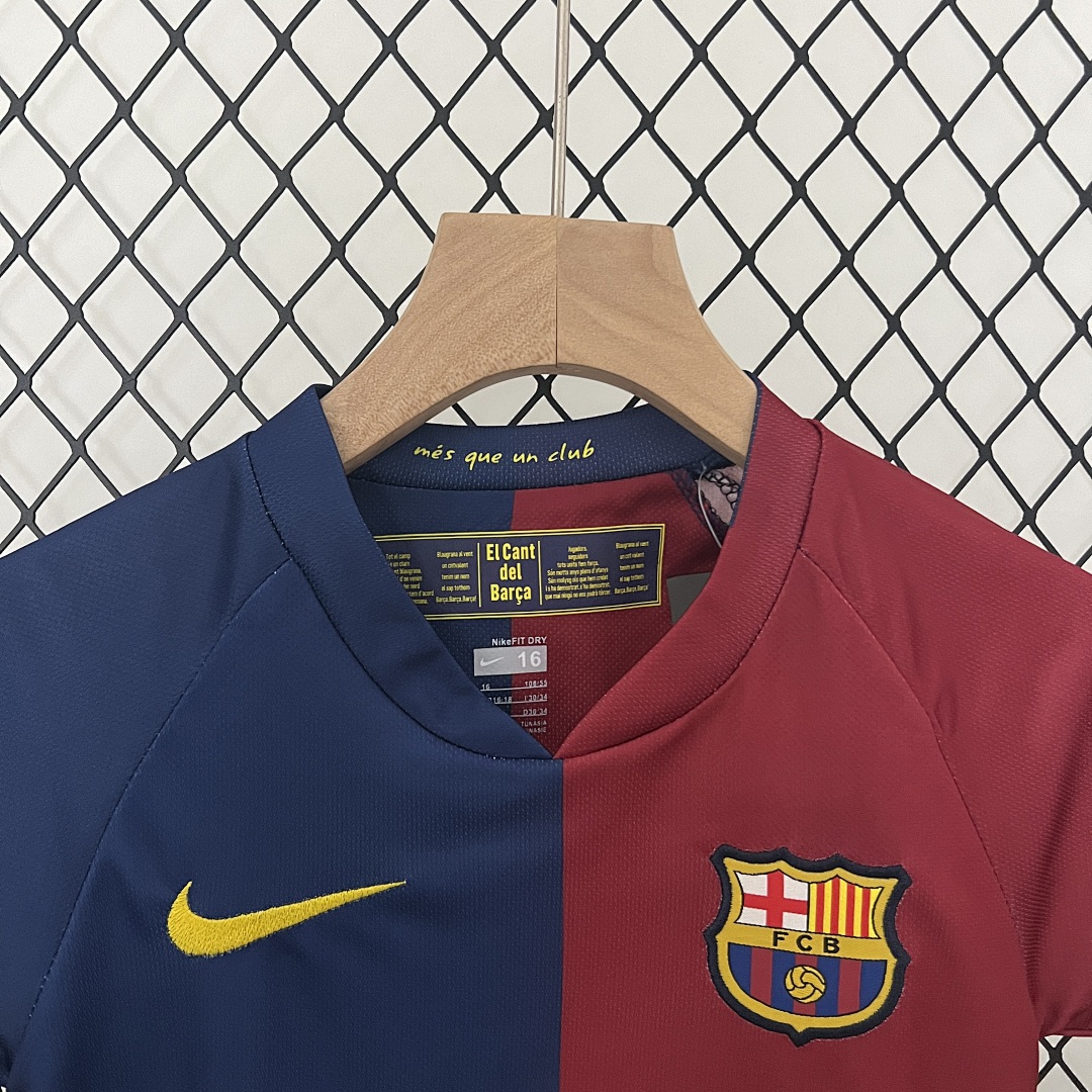 kids Barcelona 08/09 home size: 16-28 4
