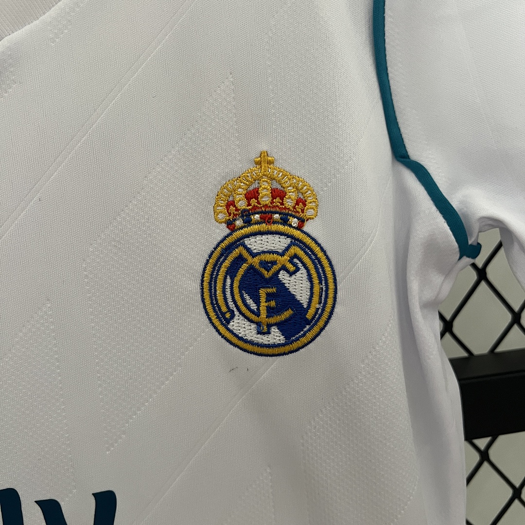 kids Real Madrid 17/18 home size: 16-28 2