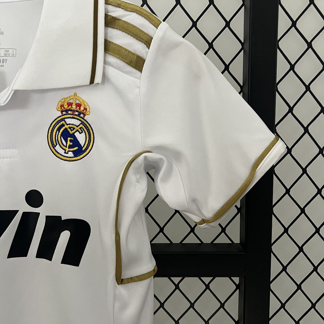kids Real Madrid 11/12 home size: 16-28 3