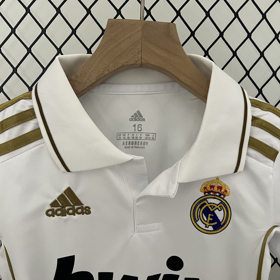 kids Real Madrid 11/12 home size: 16-28 4