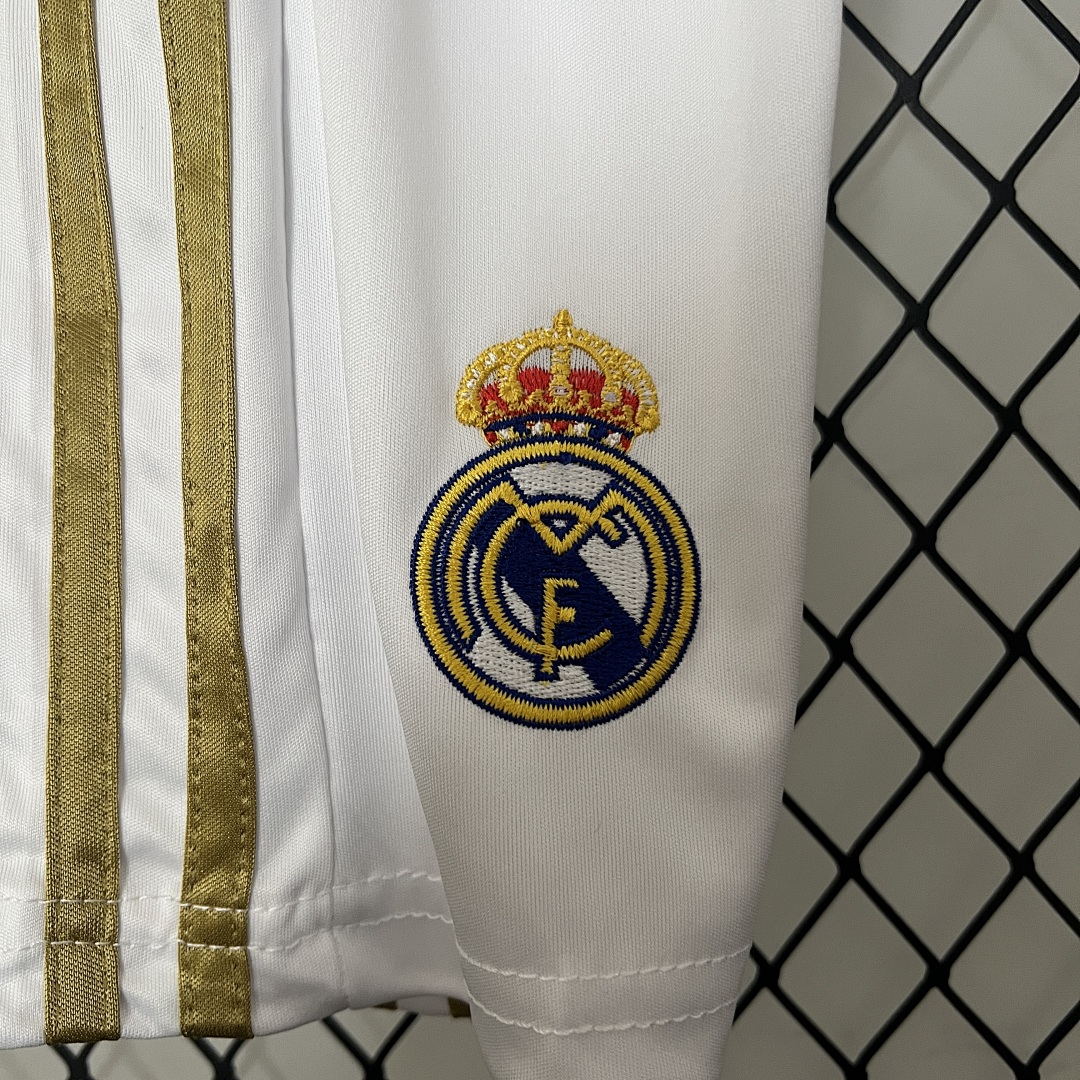 kids Real Madrid 11/12 home size: 16-28 8