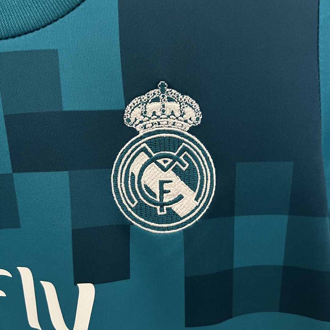 kids Real Madrid 17/18 third away size: 16-28 2
