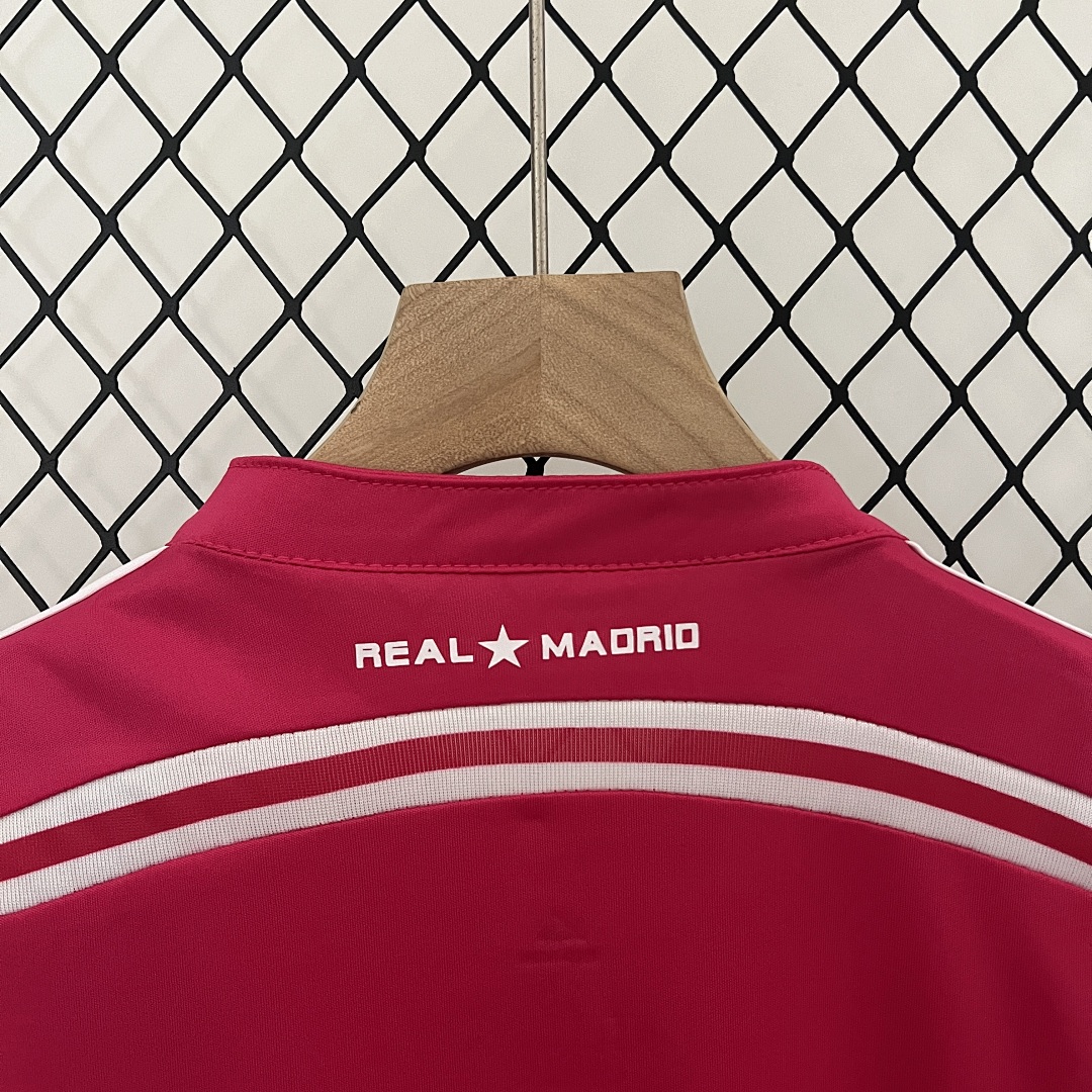 kids Real Madrid 14/15 away size: 16-28 2