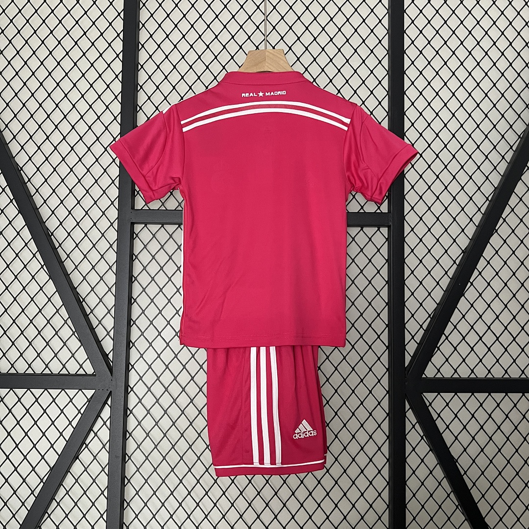 kids Real Madrid 14/15 away size: 16-28 3