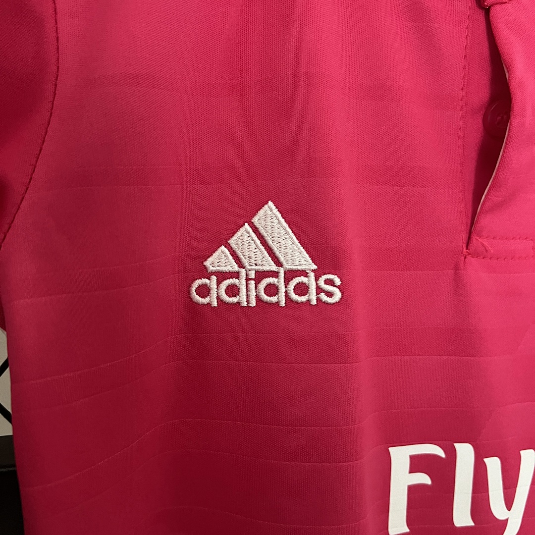 kids Real Madrid 14/15 away size: 16-28 7