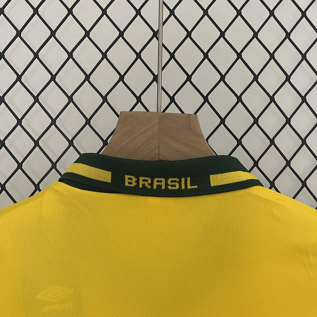 kids Brazil93/94 home size: 16-28 4