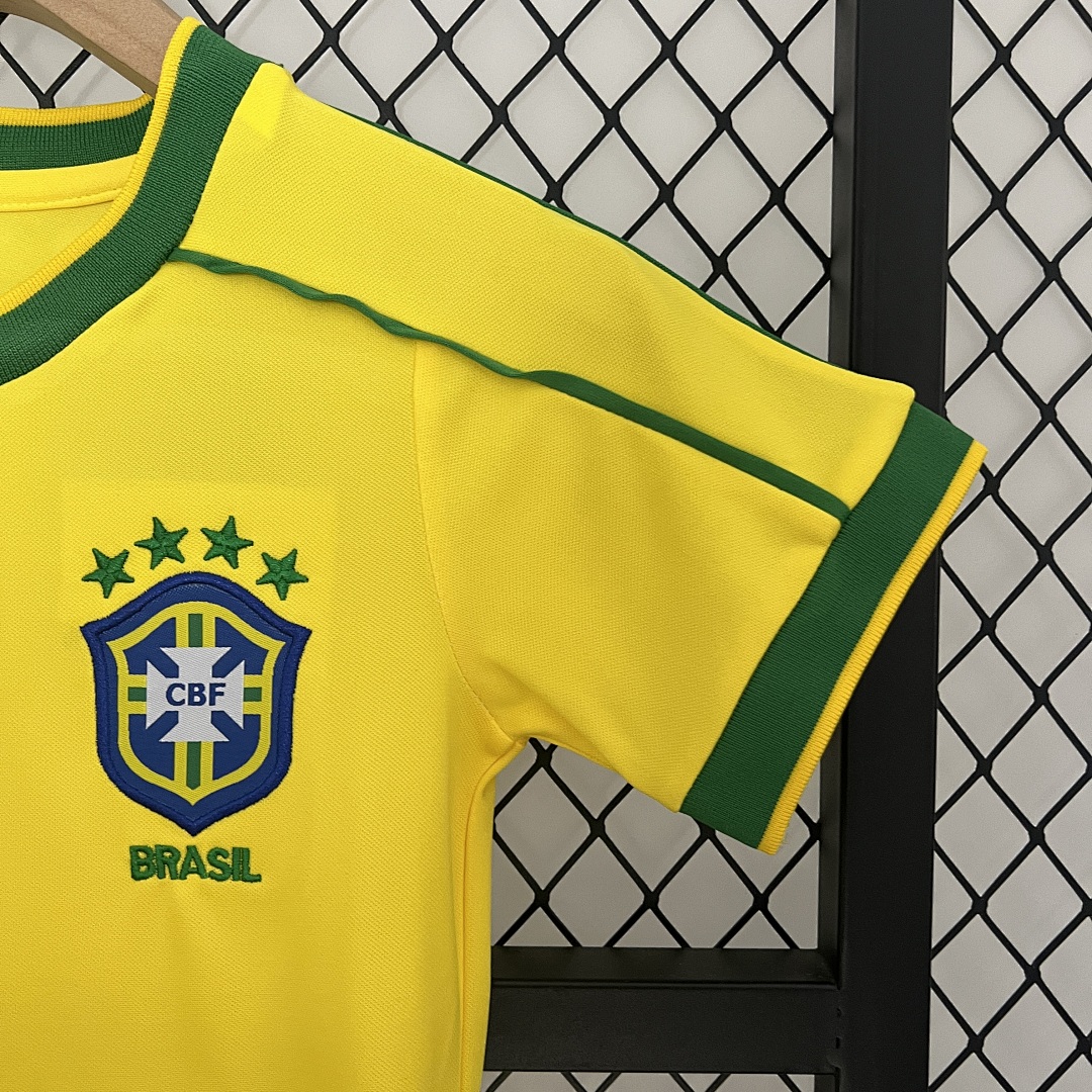 kids Brazil1998 home size: 16-28 3