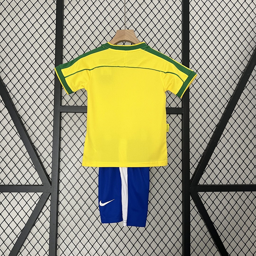 kids Brazil1998 home size: 16-28 6