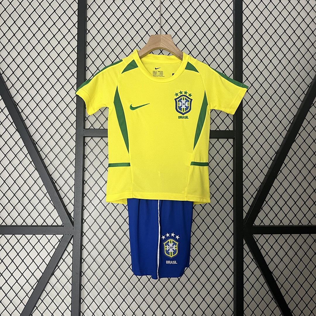 kids Brazil2002 home size: 16-28 6