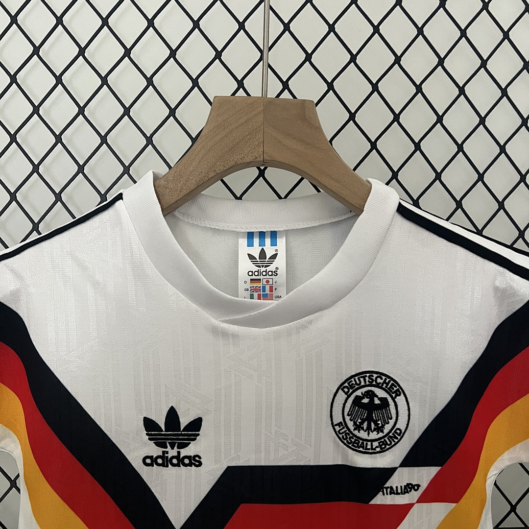 kids Germany 1990 home size: 16-28 2