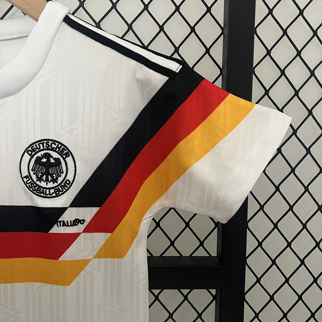kids Germany 1990 home size: 16-28 9