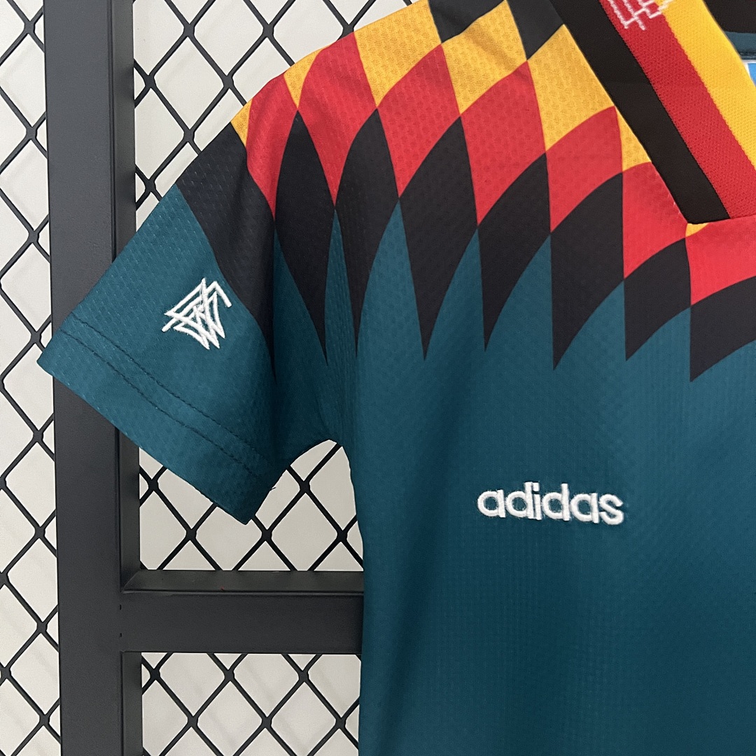 kids Germany 1994 away size: 16-28 2