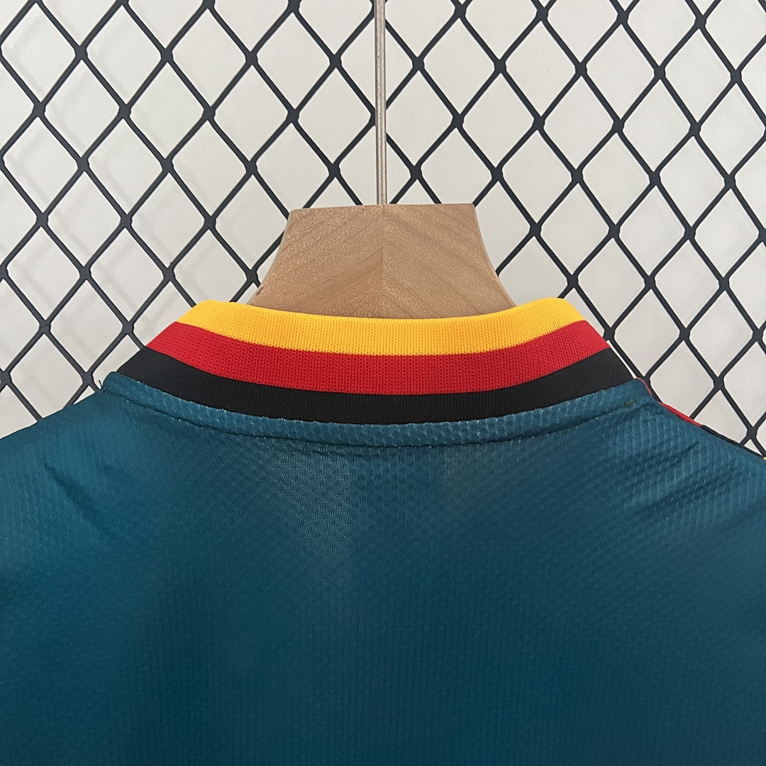 kids Germany 1994 away size: 16-28 5
