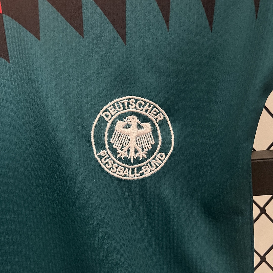 kids Germany 1994 away size: 16-28 8