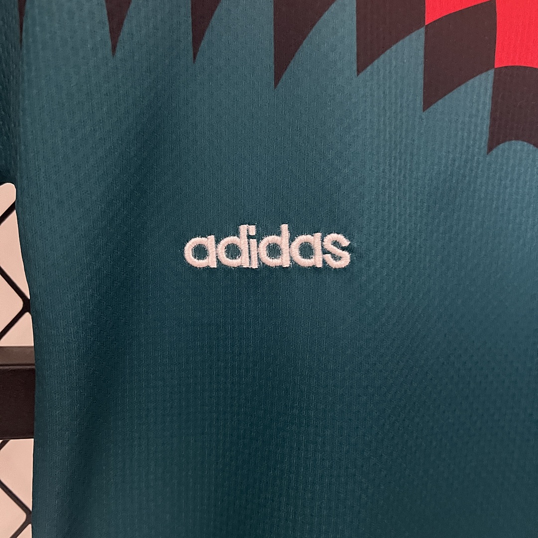 kids Germany 1994 away size: 16-28 9