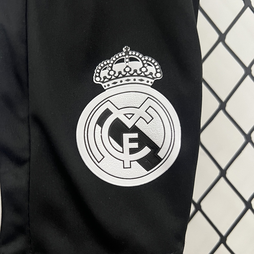 kids Real Madrid 14/15 third away size: 16-28 4