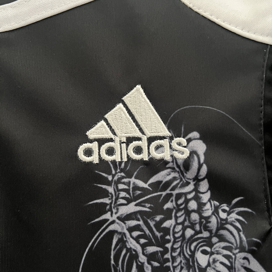 kids Real Madrid 14/15 third away size: 16-28 8
