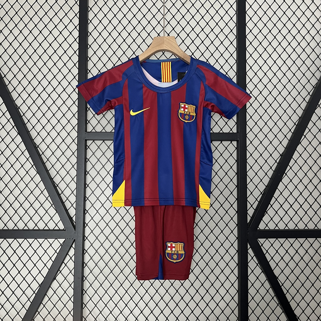 kids Barcelona 05/06 home size: 16-28 8