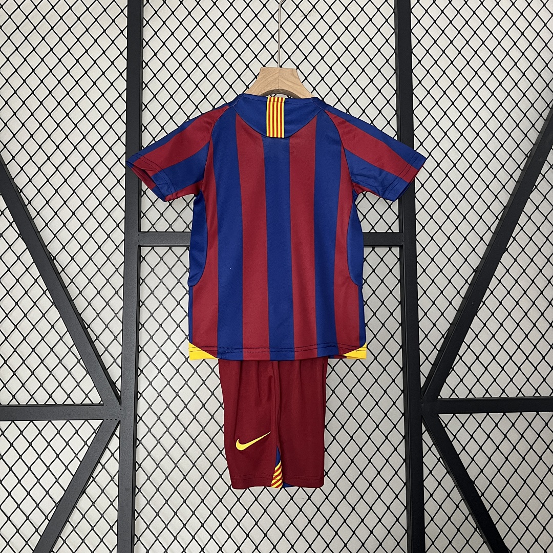 kids Barcelona 05/06 home size: 16-28 2