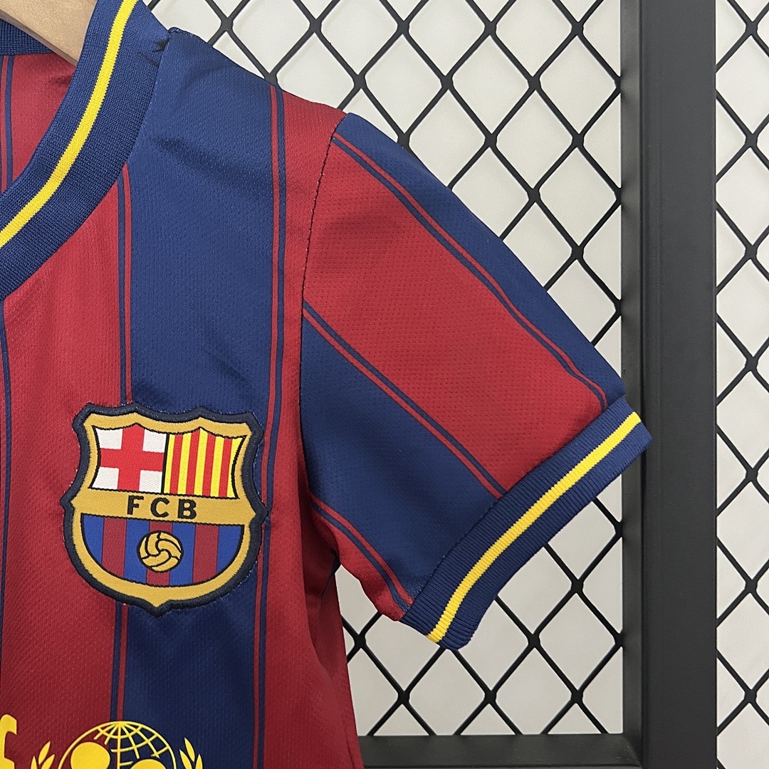 kids Barcelona 09/10 home size: 16-28 8