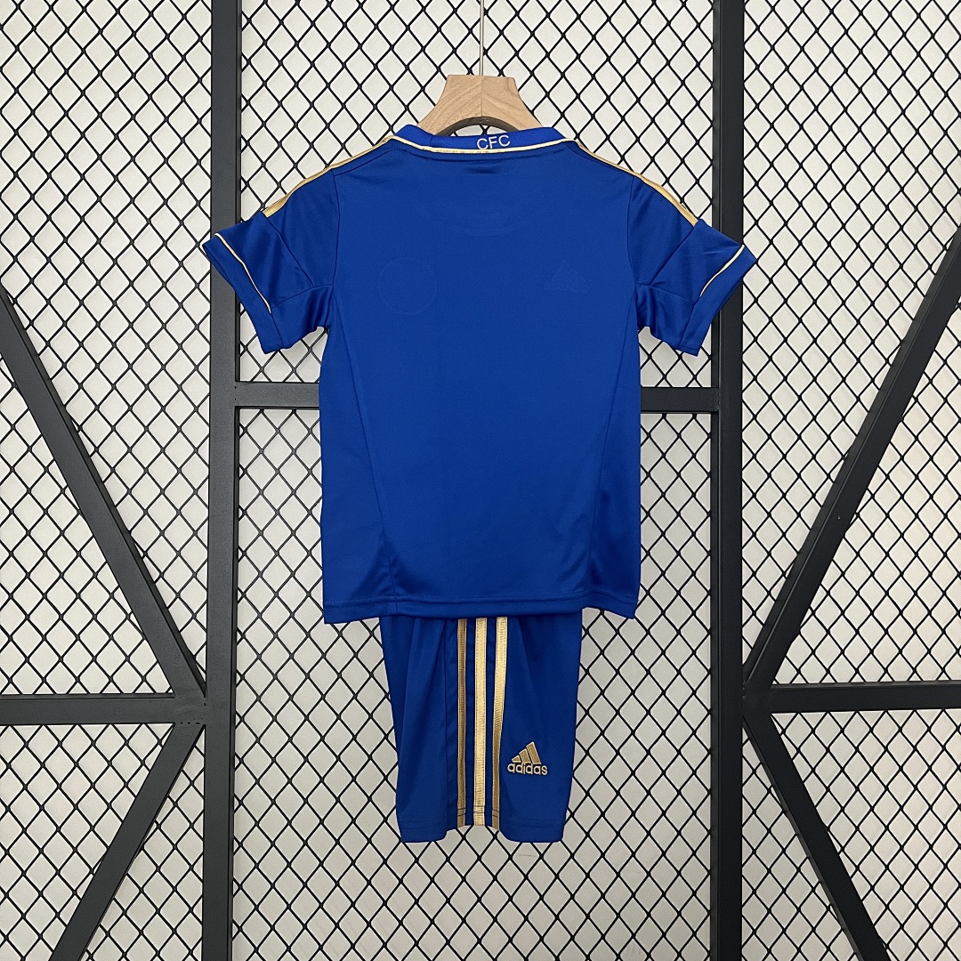 kids Chelsea12/13 home size: 16-28 3