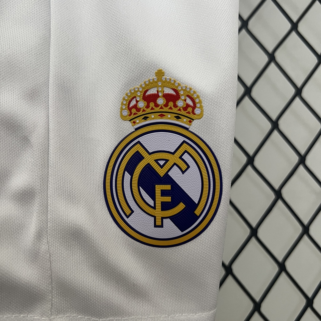 kids Real Madrid 16/17 home size: 16-28 4