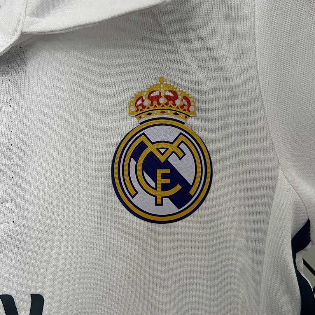 kids Real Madrid 16/17 home size: 16-28 7